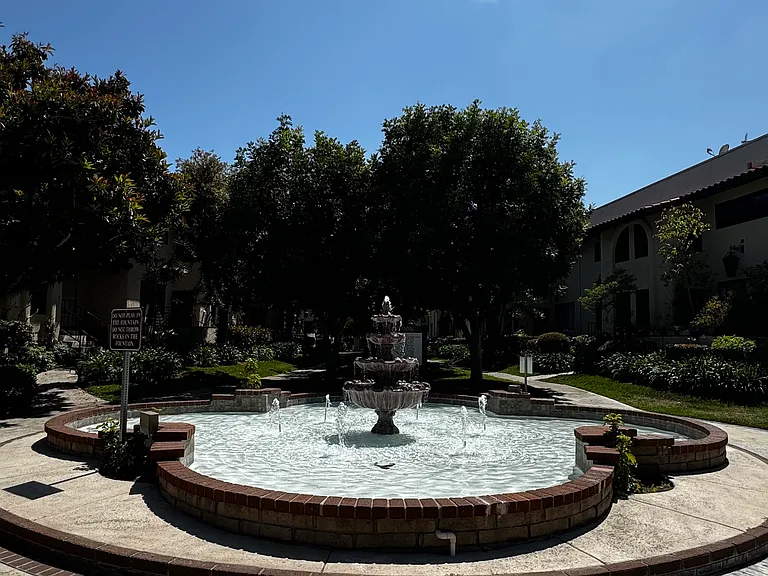 Front gate fountain