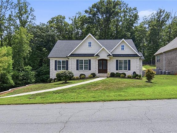 2nd image of 6171 Olde Fields Way