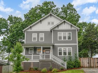 2409 Columbus Cir, Charlotte, NC 28208