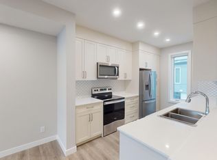 229 Skyview Ranch Cir NE, Calgary, AB T3N1Y8