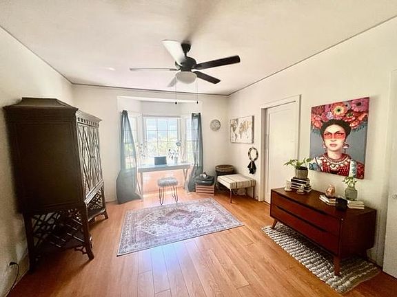 3rd image of 262 W 6th St
