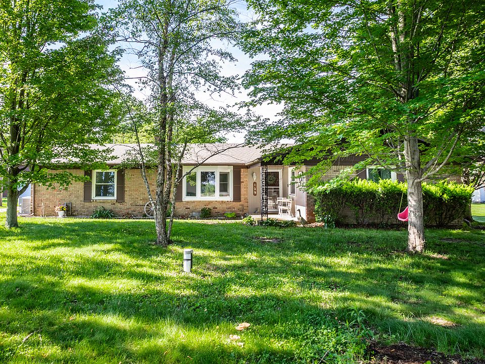 1st image of 129 W Hickory Dr