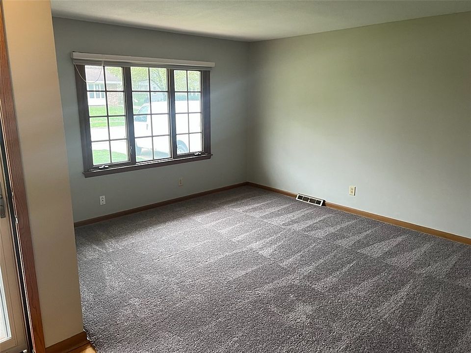 8417 Airline Ave, Urbandale, IA 50322 Zillow