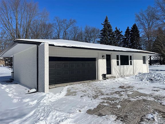 5th image of 1661 Winthrop Rd