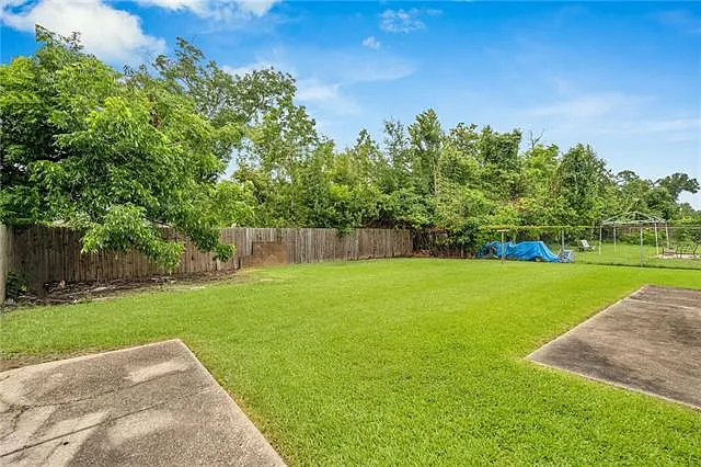 408 Marvin Gdns — Photo 12