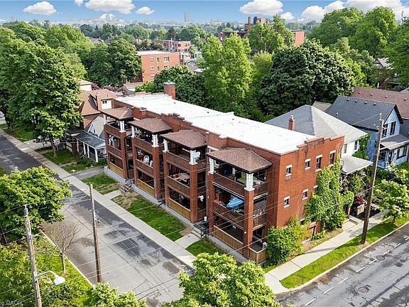 3rd image of 41 Albert St