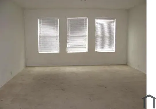 4 bed, 1847 sqft, $2,352 — Photo 2