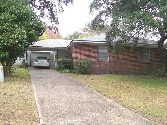 2nd image of 129 Robinwood Dr