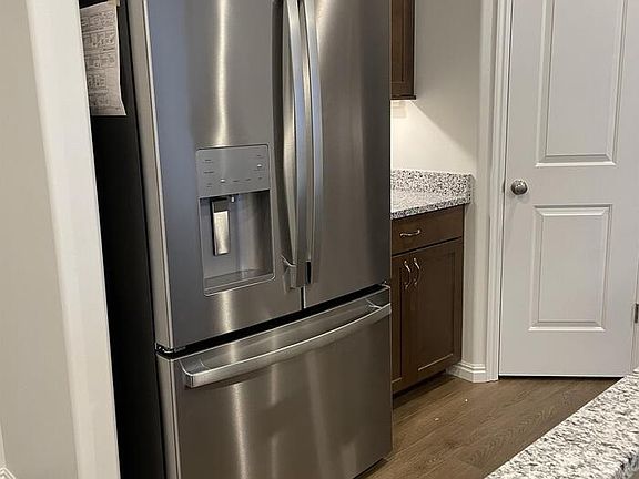 3rd image of 15135 S Reins Way