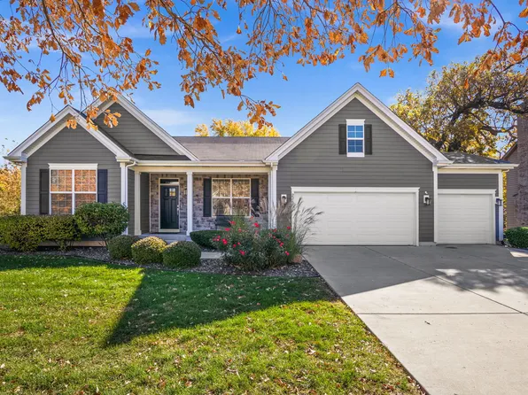 226 Risch Ct, West Chicago, IL 60185