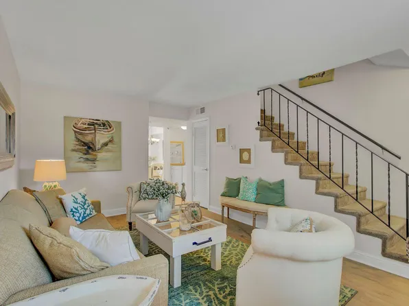 21 Rivers Point Row APT 13B, Charleston, SC 29412
