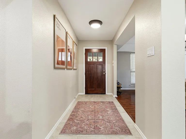 14002 Fairoak Xing — Photo 3
