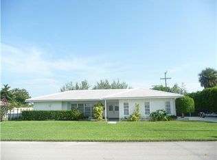 1151 Bimini Ln, Riviera Beach, FL 33404