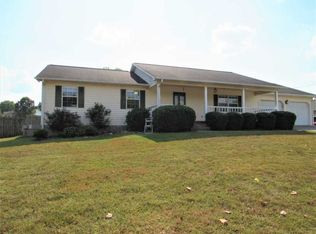 2747 Hayleywood Dr, Athens, TN 37303