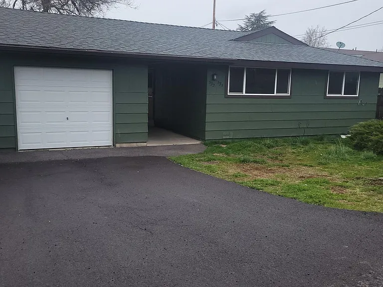 533 Doty St — Photo 1