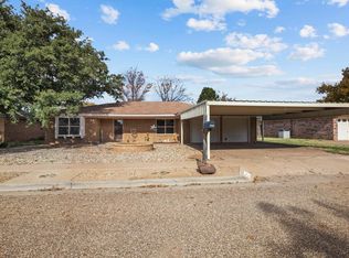721 14th St, Shallowater, TX 79363