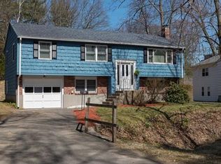 28 Oakcrest Dr, Framingham, MA 01701