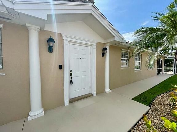 2nd image of 12155 SW Elsinore Dr