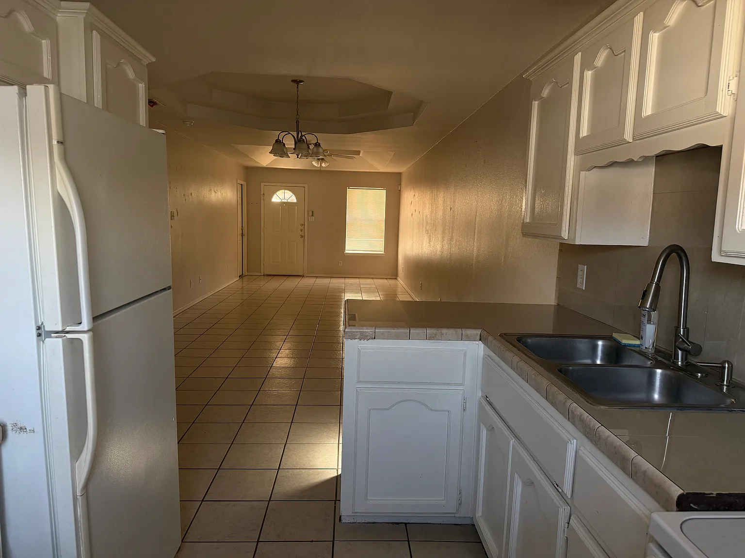 2 bed, 1016 sqft, $995 — Photo 4