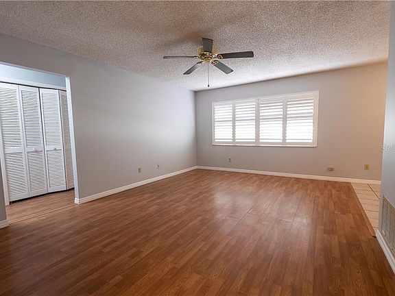 4th image of 5557 Telipa Dr