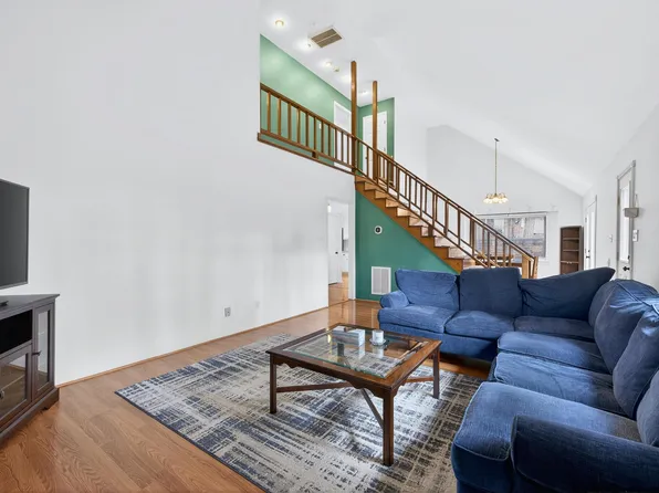 4822 Northbury Cir, Durham, NC 27712