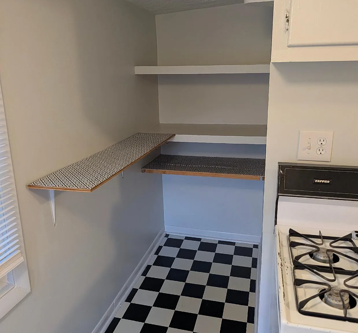 1 bed, 400 sqft, $950 — Photo 3