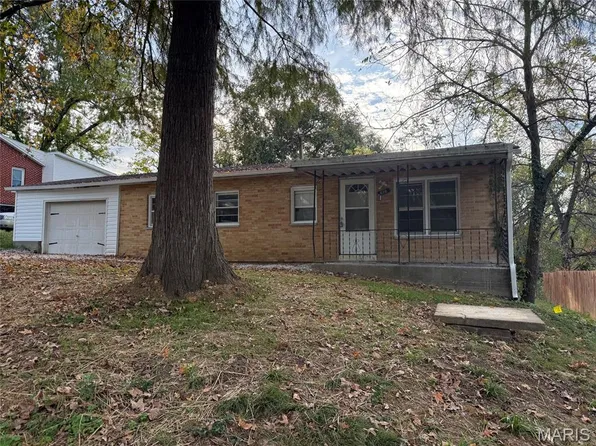 616 Tomlee Rd, Jefferson City, MO 65109
