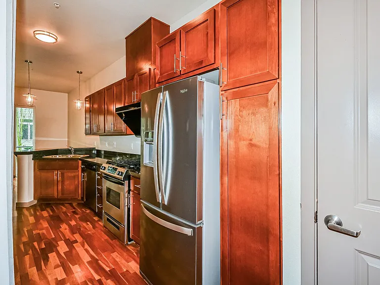 375 Kirkland Ave #209 — Photo 3