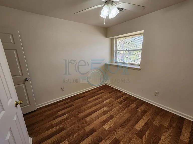 29 Brookview Dr — Photo 16