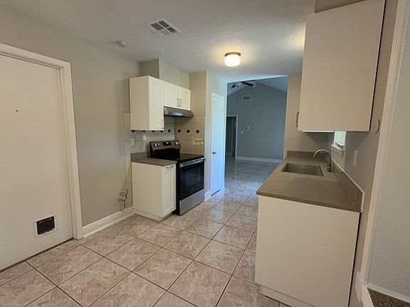 5th image of 9915 Parkvale Dr