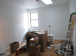 125 Graham Ave, Brooklyn, NY 11206