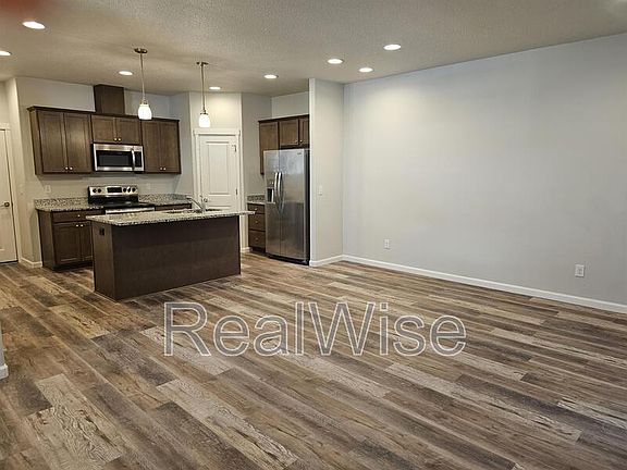 3rd image of 5724 NE 58th Way