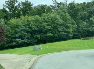 2303 Ridan Ct, Louisville, KY 40214