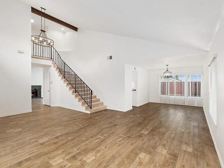 7898 Hemphill Dr — Photo 4