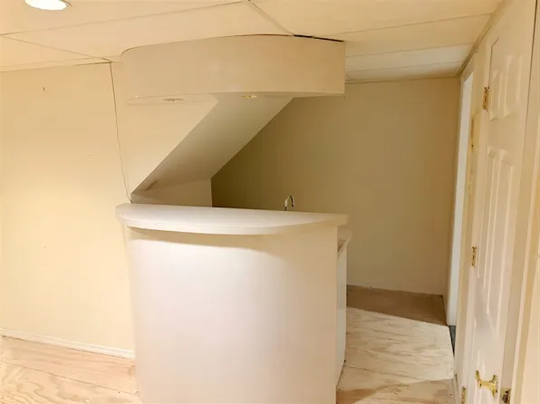 14 Monterey Avenue image 20 of 23