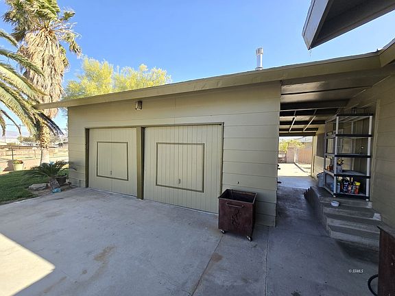 4th image of 84600 9th St