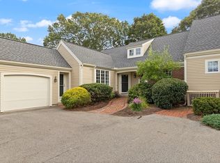 34 Great Hill Dr #34, Topsfield, MA 01983