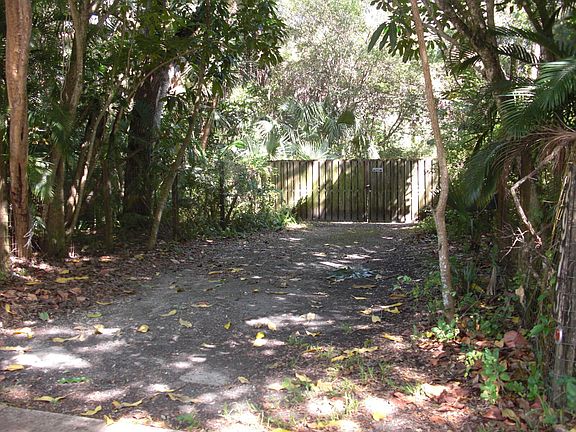 2nd image of 2973 Riverland Road