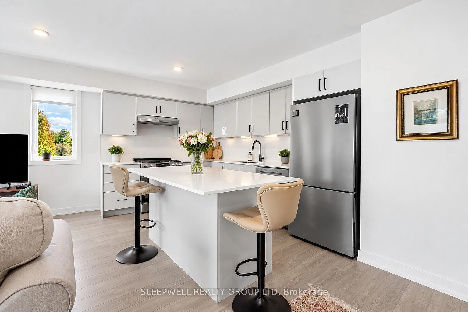 2 bed, $2,800 — Photo 3