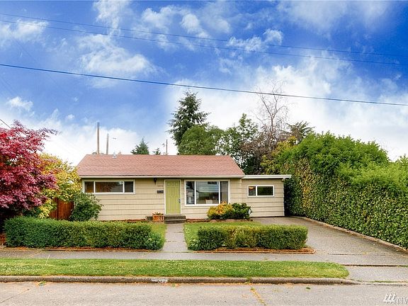 Welcome to 3010 SW Cambridge Street in the Westwood neighborhood of West Seattle.  Conveniently located to Westwood Village for shopping, transit and EZ freeway access. No bridge hassles from here.