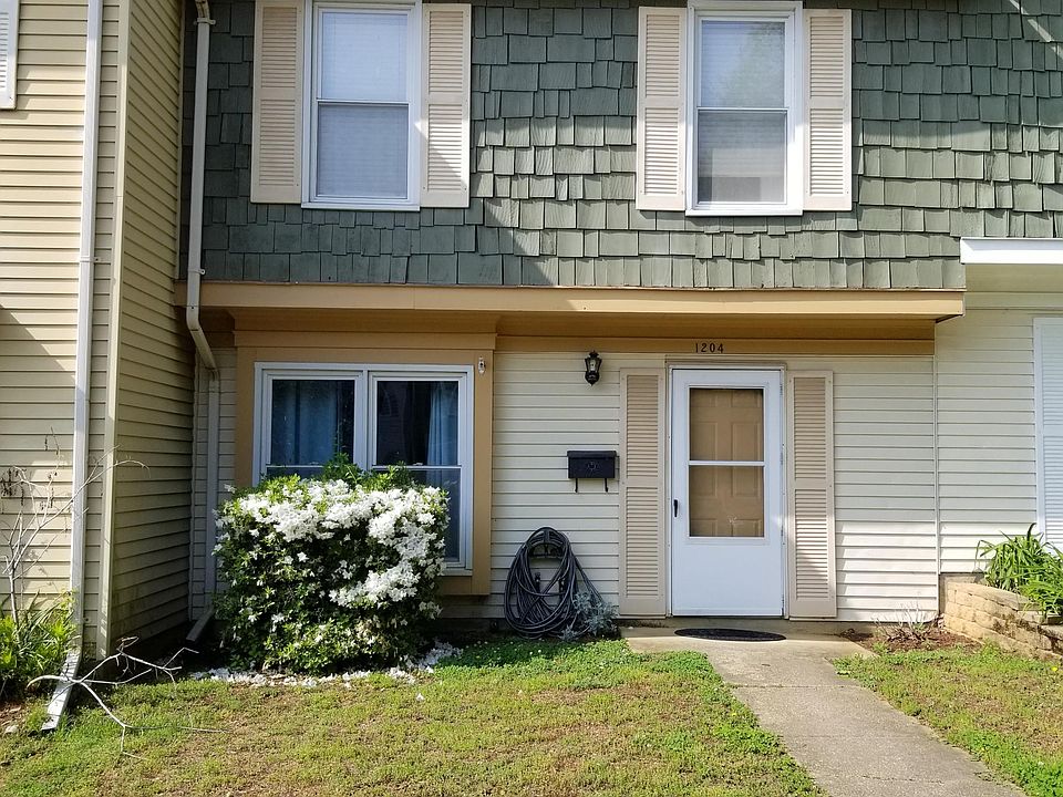 1st image of 1204 Stonewood Ct