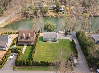 11 Island Dr, Copake, NY 12516