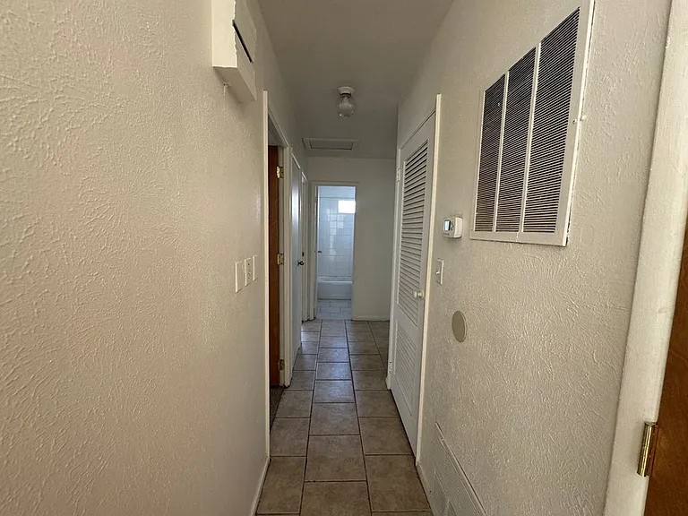 3107 Merrill Ave — Photo 17