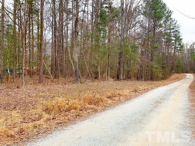 2nd image of 819 Cc Andrews Rd
