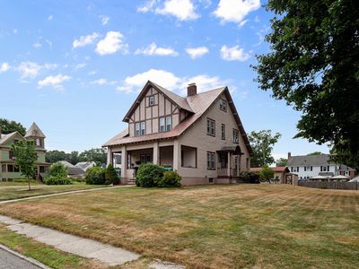 85 Sanders Ave, Lowell, MA, 01851