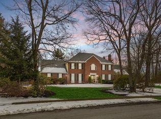 6 Country Way, Hopkinton, MA 01748