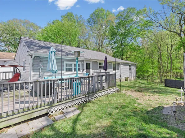 3 Cross Rd, Pine Hill, NJ 08021