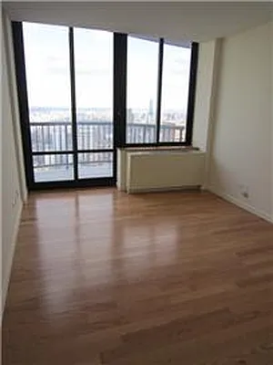 Rented by Sumitomo Real Estate Sales | media 15