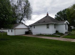 901 Poplar St, La Porte City, IA 50651
