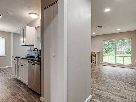 5th image of 6323 Marrogot Run St